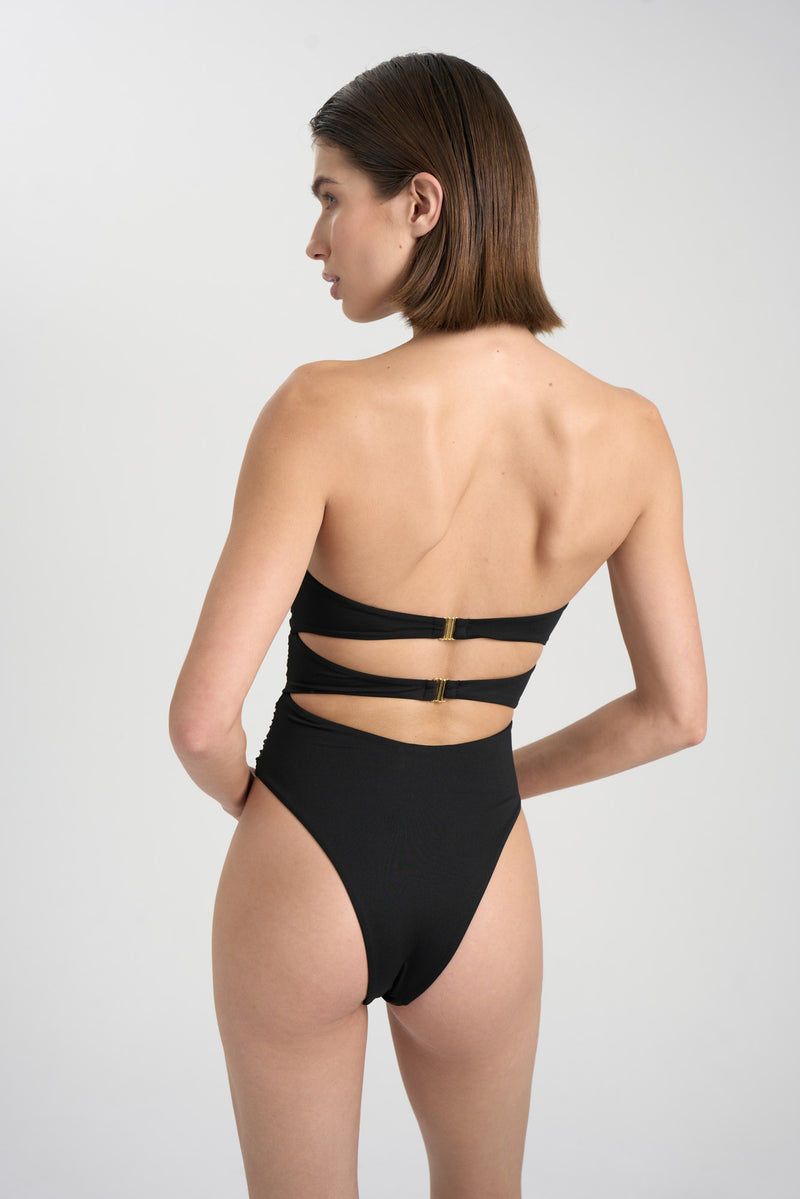 La Reveche Vesna One Piece in Black